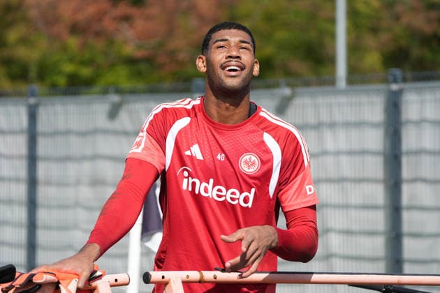 Goalkeeper Kaua Santos, Eintracht Frankfurt, September 17, 2026, Bundesliga, 2026–27 season, Eintracht Frankfurt practice