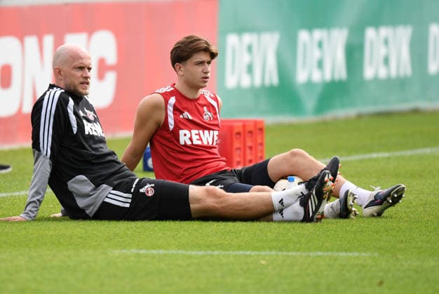 September 17, 2026, xophax, Soccer, Bundesliga 1, 1. FC Köln Training: Coach Rene Wagner of 1. FC Köln and Mikey Moore, right; 1. FC Köln. DFL and DFB regulations prohibit any use of photographs as image sequences and or quasi-video. Cologne