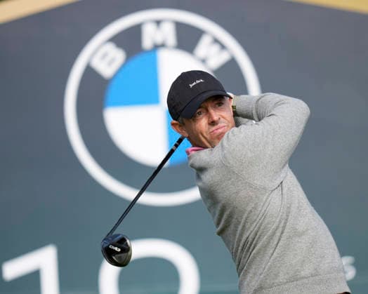 VIRGINIA WATER, ENGLAND - SEPTEMBER 17: Rory McIlroy (IRE) plays from the 18th tee during Round 1 at the BMW PGA, Golf Herren Championship at Wentworth Golf Club, Virginia Water on September 17, 2026 in Surrey, England The BMW PGA Championship