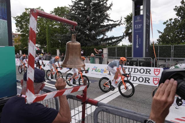 The race Last lap during the Giro d™Abruzzo, stage 3 from Oricola - Piana del Cavaliere to San Benedetto dei Marsi (159 km) - Abruzzo, Italy - Thursday, September 17, 2026. - cycling.  Copyright: xMassimoxPaolone LaPressex