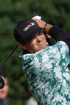 VIRGINIA WATER, ENGLAND - SEPTEMBER 17: Patrick Reed (USA) plays from the eighteenth tee during Round 1 at the BMW PGA, Golf Herren Championship at Wentworth Golf Club, Virginia Water on September 17, 2026 in Surrey, England The BMW PGA Championship