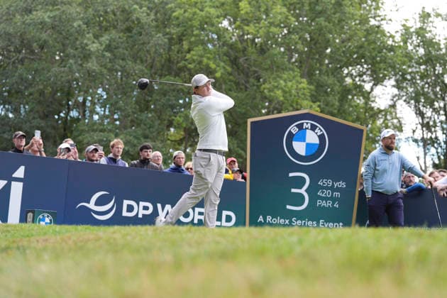 VIRGINIA WATER, ENGLAND - SEPTEMBER 17: Matt Fitzpatrick (ENG) plays from the third tee during Round 1 at the BMW PGA, Golf Herren Championship at Wentworth Golf Club, Virginia Water on September 17, 2026 in Surrey, England The BMW PGA Championship