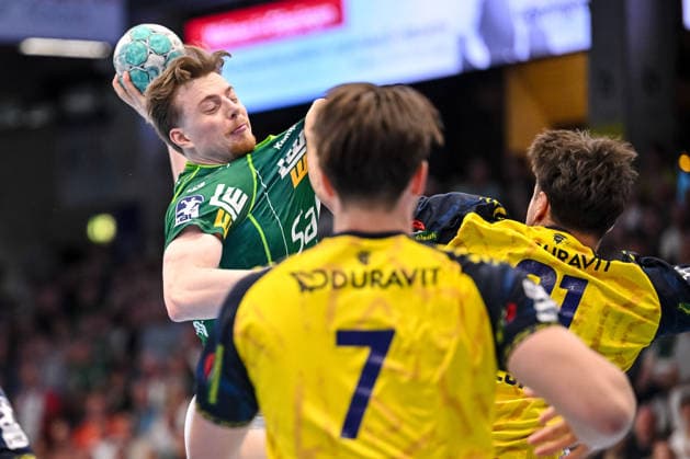 Göppingen, Germany, September 17, 2026 Erik Persson, FRISCH AUF Göppingen, Robert Timmermeister of Rhein Neckar Löwen and Aron Seesing of Rhein Neckar Löwen go head-to-head during the Opel Handball Bundesliga match between FRISCH AUF Göppingen and Rhein Neckar Löwen at the EWS Arena on September 17, 2026, in Göppingen, Germany. Photo by Harry Langer, DeFodi Images. Goeppingen, Germany, September 17, 2026. Erik Persson of FRISCH AUF Goeppingen, Robert Timmermeister of Rhein Neckar Löwen and Aron Seesing of Rhein Neckar Löwen battle for the ball during the Opel Handball Bundesliga match between FRISCH AUF Göppingen and Rhein Neckar Löwen at the EWS Arena on September 17, 2026 in Göppingen, Germany Photo by Harry Langer DeFodi Images Photo by Harry Langer DeFodi Images