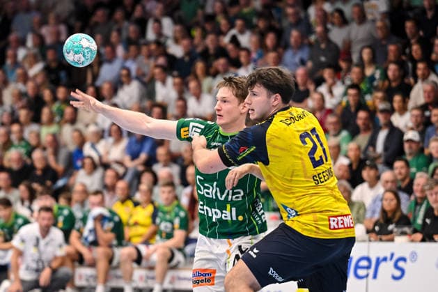 Göppingen, Germany, September 17, 2026 Oskar Neudeck of FRISCH AUF Goeppingen and Aron Seesing of Rhein Neckar Loewen in a one-on-one battle during the Opel Handball Bundesliga match between FRISCH AUF Goeppingen and Rhein Neckar Loewen at the EWS Arena on September 17, 2026, in Göppingen, Germany. Photo by Harry Langer, DeFodi Images. Göppingen, Germany, September 17, 2026 Oskar Neudeck of FRISCH AUF Göppingen and Aron Seesing of Rhein Neckar Löwen battle for the ball during the Opel Handball Bundesliga match between FRISCH AUF Göppingen and Rhein Neckar Löwen at the EWS Arena on September 17, 2026 in Göppingen, Germany Photo by Harry Langer, DeFodi Images Photo by Harry Langer, DeFodi Images