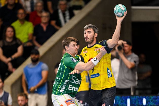 Göppingen, Germany, September 17, 2026 Oskar Sunnefeldt of FRISCH AUF Goeppingen and Jacob Arenth of Rhein Neckar Loewen go head-to-head during the Opel Handball Bundesliga match between FRISCH AUF Goeppingen and Rhein Neckar Loewen at the EWS Arena on September 17, 2026, in Goeppingen, Germany. Photo by Harry Langer, DeFodi Images. Goeppingen, Germany, September 17, 2026 Oskar Sunnefeldt of FRISCH AUF Göppingen and Jacob Arenth of Rhein-Neckar Löwen battle for the ball during the Opel Handball Bundesliga match between FRISCH AUF Göppingen and Rhein-Neckar Löwen at the EWS Arena on September 17, 2026 in Göppingen, Germany Photo by Harry Langer, DeFodi Images Photo by Harry Langer, DeFodi Images