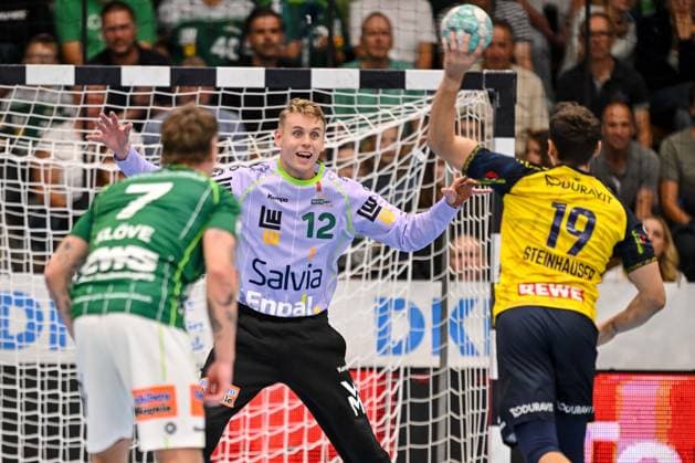 Göppingen, Germany, September 17, 2026 Victor Kloeve of FRISCH AUF Göppingen, Goalkeeper Kristian Savers of FRISCH AUF Goeppingen and Marius Steinhauser of Rhein Neckar Löwen in a duel during the Opel Handball Bundesliga match between FRISCH AUF Goeppingen and Rhein Neckar Löwen at the EWS Arena on September 17, 2026 in Göppingen, Germany. Photo by Harry Langer, DeFodi Images. Göppingen, Germany, September 17, 2026. Victor Kloeve of FRISCH AUF Göppingen, Goalkeeper Kristian Savers of FRISCH AUF Göppingen and Marius Steinhauser of Rhein Neckar Löwen battle for the ball during the Opel Handball Bundesliga match between FRISCH AUF Göppingen and Rhein Neckar Löwen at the EWS Arena on September 17, 2026 in Göppingen, Germany Photo by Harry Langer, DeFodi Images Photo by Harry Langer, DeFodi Images