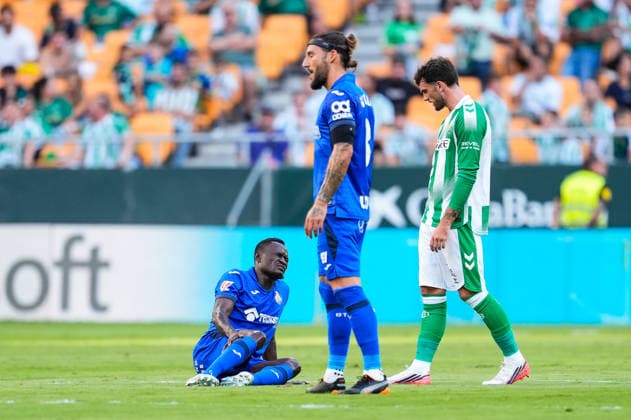 September 17, 2026, Sevilla, Sevilla, Spain: Dakonam Djene of Getafe CF is injured during the Spanish league, LaLiga EA Sports, football match played between Real Betis and Getafe CF at La Cartuja stadium on September 17, 2026, in Sevilla, Spain. Sevilla Spain - ZUMAa181 20260917_zaa_a181_026 Copyright: xJoaquinxCorcherox