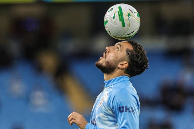 Carabao Cup round 3 Manchester City v Norwich City Rayan Cherki of Manchester City in the pregame warmup session during the Carabao Cup round 3 match Manchester City vs Norwich City at Etihad Stadium, Manchester, United Kingdom on 17 September 2026 (Photo by Mark Cosgrove News Images) Manchester Etihad Stadium Greater Manchester United, ManU Kingdom Copyright: xMarkxCosgrove NewsxImagesx