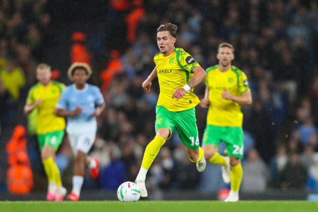 Manchester City v Norwich City, Carabao Cup Jacob Wright Of Norwich City in action during the Manchester City v Norwich City Carabao Cup 3rd Round match at the Etihad Stadium, Manchester, England on 17 September 2026 Credit: Lee Keuneke Every Second Media Editorial use only. All images are copyright Every Second Media Limited. No images may be reproduced without prior permission. All rights reserved. Premier League and Football League images are subject to licensing agreements with Football DataCo Limited. see https: www.football-dataco.com Copyright: xIMAGO EveryxSecondxMediax ESM-2168-0017 LeexKeunekex xEveryxSecondxMediax