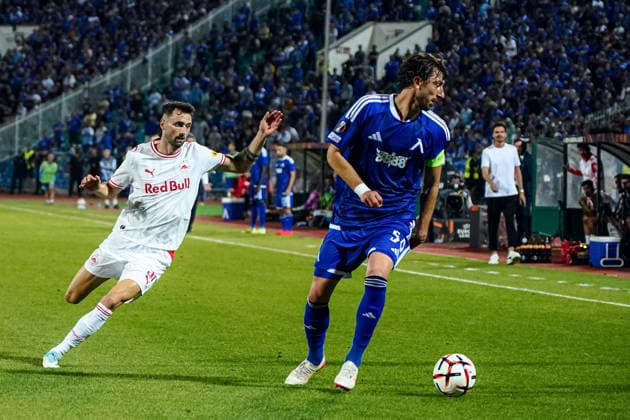 Football - Europa League - League phase - Round 1 - PFC Levski Sofia vs FC Red Bull Salzburg - 09.17.2026 Football - Europa League - League phase - Round 1: Dominik Schmid, 31 of FC Red Bull Salzburg and Kristian Dimitrov, 50 of PFC Levski during Europa League phase - Round 1 match between PFC Levski Sofia vs FC Red Bull Salzburg at Vasil Levski Stadium in Sofia, Bulgaria, on September 17th, 2026. Copyright: xYulianxTodorovx