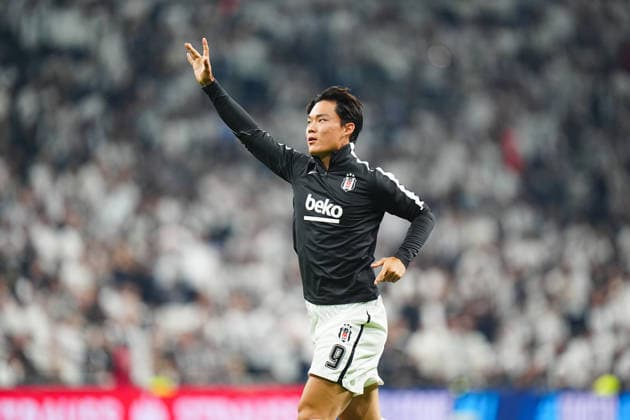 Fußball, EL, Besiktas Istanbul - Olympique Marseille Besiktas v Olympique Marseille - UEFA Europa League ISTANBUL, TURKIYE - SEPTEMBER 17: Besiktas Hyeongyu Oh (9) greets supporters before the UEFA Europa League Week 1 match between Besiktas and Olympique Marseille at Tupras Stadium in Istanbul, Turkiye, on September 17, 2026. Adem Kutucu Anadolu Istanbul Turkey. Editorial use only. Please get in touch for any other usage.  Copyright: x2026xAnadoluxAdemxKutucux
