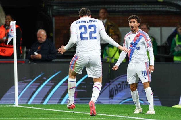 UEFA Europea League: Crystal Palace v Lech Poznan LONDON, UK - 17th Sept 2026: Yeremy Pino of Crystal Palace celebrates scoring his side s first goal with team mates during the UEFA Europa League league stage match between Crystal Palace FC and Lech Poznan at Selhurst Park London Selhurst Park England United Kingdom Copyright: xCraigxMercerx xPeakxActionxPhotosx