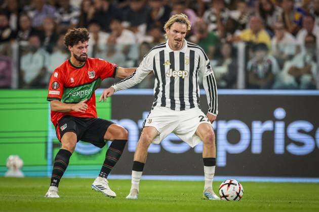 TURIN , 17-09-2026 , Allianz Stadium , season 2026 2027 , Europa League phase , match between Juventus and NEC Nijmegen , picture shows NEC player Philippe Sandler and Juventus player Nick Woltemade Juventus - NEC  x207186737x Copyright: