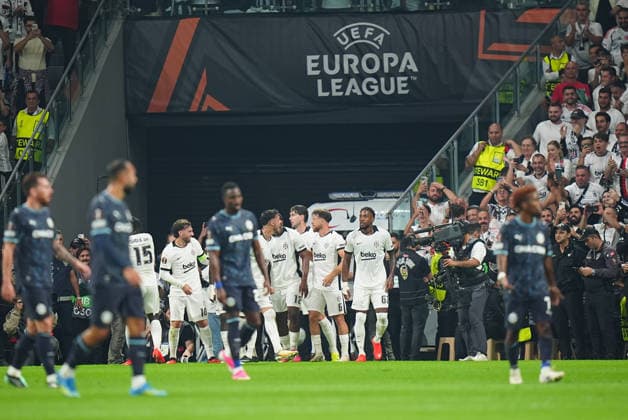 Besiktas v Olympique Marseille - UEFA Europa League ISTANBUL, TURKIYE - SEPTEMBER 17: Players of Besiktas celebrate after a goal during the UEFA Europa League Week 1 match between Besiktas and Olympique Marseille at Tupras Stadium in Istanbul, Turkiye, on September 17, 2026. Adem Kutucu Anadolu Istanbul Turkey. Editorial use only. Please get in touch for any other usage.  Copyright: x2026xAnadoluxAdemxKutucux