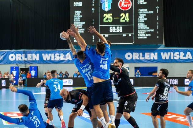 Plock 17.09.2026. Handball EHF Champions League match between ORLEN Wisla Plock and MT Melsungen in Plock, Poland --- EHF Champions League mecz ORLEN Wisla Plock - MT Melsungen w Plocku Persons Shown : ostatni rzut o remis MT Melsungen Fot. Kai Taller Arena Akcji NEWSPIX.PL --- newspix.pl 