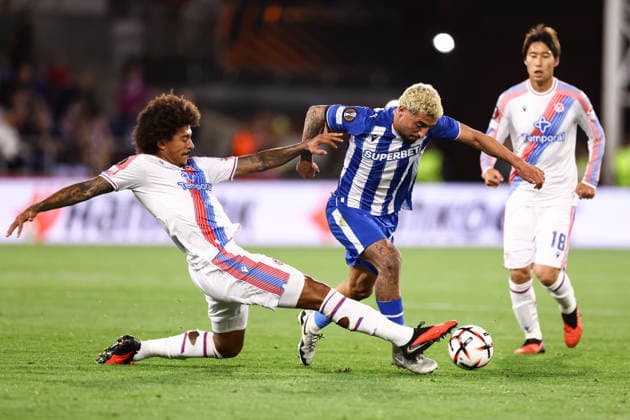 Crystal Palace gegen Lech Posen, 17. September 2026, London, UEFA Europa League, Gruppenphase, Crystal Palace gegen Lech Posen, Chris Richards von Crystal Palace und Allahyar Sayyadmanesh von Lech Posen, Foto: Jacques Feeney, Abseits, London, Großbritannien  Copyright: xJacquesxFeeneyx xOffsidexOffside