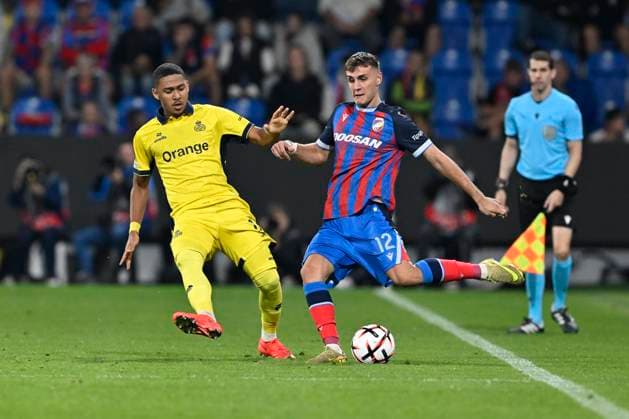 Viktoria Plzen v Royale Union Saint-Gilloise - UEFA Europa League PLZEN, CZECH REPUBLIC - SEPTEMBER 17 : Smith Guilherme forward of Royale Union Saint-Gilloise abnd Sojka Alexandr midfielder of Viktoria Plzen during the UEFA Europa League 2026 27 League Phase MD1 match between Viktoria Plzen and Royale Union Saint-Gilloise on September 17, 2026 in Plzen, Czech Republic, 17 09 2026 Plzen Czech Republic  Copyright: xDhax