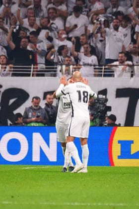 ISTANBUL, TURKEY - SEPTEMBER 17 : Ilhan Fakili (29) and Vaclav Cerny of Besiktas during the UEFA Europa League 2026 27 match between Besiktas JK and Marsilya at Tupras Stadium on September 17, 2026 in Istanbul, Turkey. Istanbul Besiktas Turkey Copyright: xSeskimphotox Besiktas-Marsilya-1709 (84)