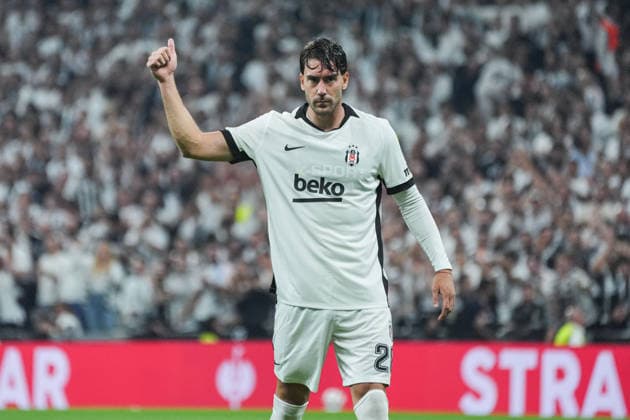 Besiktas v Olympique Marseille - UEFA Europa League ISTANBUL, TURKIYE - SEPTEMBER 17: Besiktas Dusan Vlahovic reacts during the UEFA Europa League Week 1 match between Besiktas and Olympique Marseille at Tupras Stadium in Istanbul, Turkiye, on September 17, 2026. Cemal Yurttas Anadolu Istanbul Turkey. Editorial use only. Please get in touch for any other usage.  Copyright: x2026xAnadoluxCemalxYurttasx