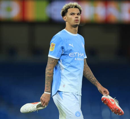 Manchester City v Norwich City - Carabao Cup Third Round Nico O Reilly of Manchester City leaves the pitch after winning the Carabao Cup Third Round match between Manchester City and Norwich City at Etihad Stadium on September 17, 2026 in Manchester, England. WARNING! This Photograph May Only Be Used For Newspaper And Or Magazine Editorial Purposes. May Not Be Used For Publications Involving 1 player, 1 Club Or 1 Competition Without Written Authorisation From Football DataCo Ltd. For Any Queries, Please Contact Football DataCo Ltd on +44 (0) 207 864 9121 Manchester Etihad Stadium England United Kingdom Copyright: xAllstarxPicturexLibraryxLtdx