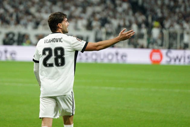 September 17, 2026, Besiktas, Istanbul, Turkey: Dusan Vlahovic (C) of Besiktas celebrates after goal scored by Vaclav Cerny during the UEFA Europa League - League Phase, Matchday 1 - football match between Besiktas and Olympique de Marseille at Besiktas Park in Istanbul, Turkey, on September 17, 2026. UEFA Europa League - Besiktas V Olympique De Marseille  - ZUMAu194 20260917_zip_u194_035 Copyright: xTolgaxUluturkx