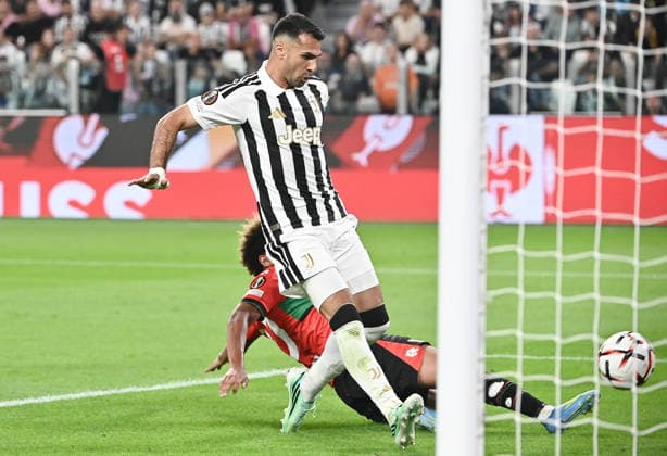 Juventus v NEC Nijmegen - UEFA Europa League TURIN, ITALY - SEPTEMBER 17: Juventus s Zeki Celik scores his team s fourth goal during the UEFA Europa League phase football match between Juventus and NEC Nijmegen at the Juventus Stadium in Turin, Italy, on September 17, 2026. Isabella Bonotto Anadolu Turin Italy. Editorial use only. Please get in touch for any other usage.  Copyright: x2026xAnadoluxIsabellaxBonottox