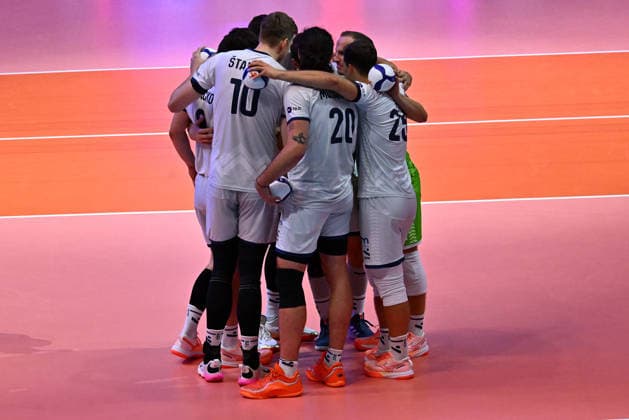 IPA88650592 - Slovenia s starting six  Copyright: xDuilioxDellaxLibera IPAxSportx xx IPA88650592