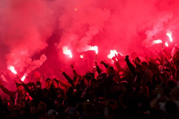RECORD DATE NOT STATED 17th September 2026; Selhurst Park, London, England; UEFA Europa League Football, Crystal Palace versus Lech Poznan; pyrotechnics go off during the match HenningxVonxJagow