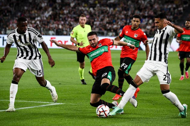 Juventus v N.E.C. Nijmegen - UEFA Europa League 2026 27 League Phase MD1 N.E.C. forward Dusan Tadic (10) fights for the ball against Juventus defender Pierre Kalulu (15) and Juventus defender Zeki Celik (2) during the UEFA Europa League knockout phase football match Juventus vs N.E.C. at the Allianz Stadium in Turin, Piedmont, Italy, on September 17, 2026. Turin Piedmont Italy  Copyright: xMatteoxBottanellix originalFilename:bottanelli-juventus260917_npcjm.jpg