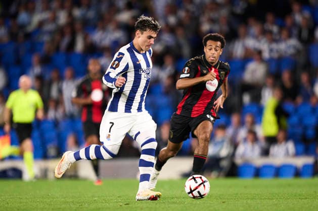 Real Sociedad de Futbol v AFC Bournemouth - UEFA Europa League 2026 27 League Phase MD1 Ander Barrenetxea of Real Sociedad with the ball during the UEFA Europa League 2026 27 Phase MD1 match between Real Sociedad and AFC Bournemouth at Estadio Anoeta in San Sebastian, Spain, on September 17, 2026. San Sebastian Spain  Copyright: xCesarxOrtizxGonzalezx originalFilename:ortizgonzalez-realsoci260917_npZSg.jpg