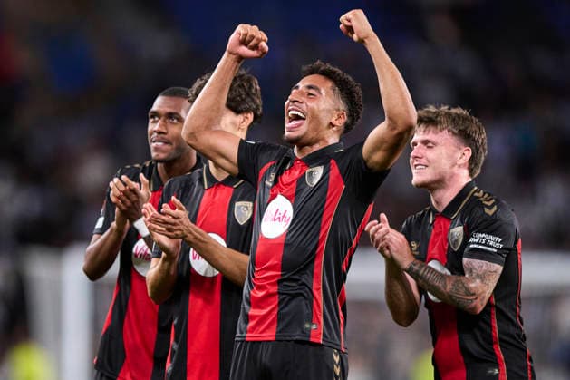 Real Sociedad de Futbol v AFC Bournemouth - UEFA Europa League 2026 27 League Phase MD1 James Hill of AFC Bournemouth celebrates the victory during the UEFA Europa League 2026 27 Phase MD1 match between Real Sociedad and AFC Bournemouth at Estadio Anoeta in San Sebastian, Spain, on September 17, 2026. San Sebastian Spain  Copyright: xCesarxOrtizxGonzalezx originalFilename:ortizgonzalez-realsoci260917_npFLW.jpg