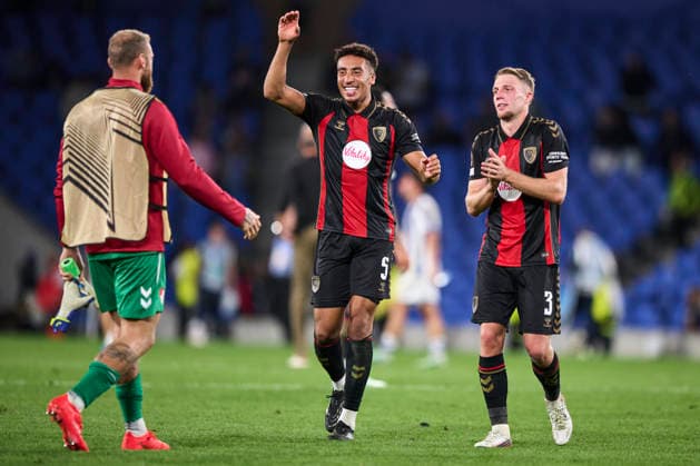 Real Sociedad de Futbol v AFC Bournemouth - UEFA Europa League 2026 27 League Phase MD1 James Hill and Adrien Truffert of AFC Bournemouth celebrate a victory during the UEFA Europa League 2026 27 Phase MD1 match between Real Sociedad and AFC Bournemouth at Estadio Anoeta in San Sebastian, Spain, on September 17, 2026. San Sebastian Spain  Copyright: xCesarxOrtizxGonzalezx originalFilename:ortizgonzalez-realsoci260917_npLuh.jpg