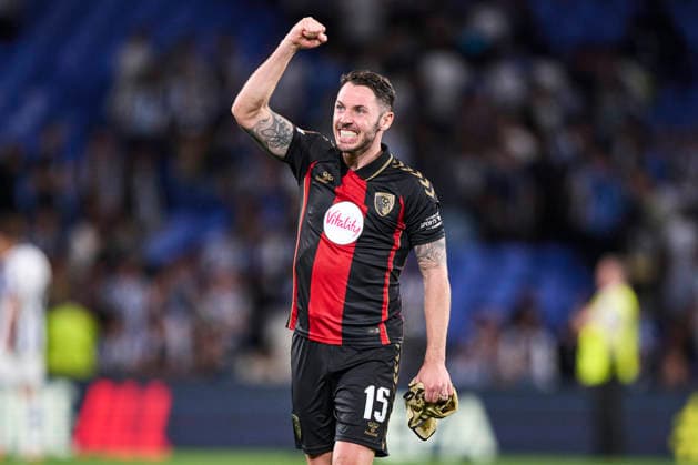 Real Sociedad de Futbol v AFC Bournemouth - UEFA Europa League 2026 27 League Phase MD1 Adam Smith of AFC Bournemouth celebrates the victory during the UEFA Europa League 2026 27 Phase MD1 match between Real Sociedad and AFC Bournemouth at Estadio Anoeta in San Sebastian, Spain, on September 17, 2026. San Sebastian Spain  Copyright: xCesarxOrtizxGonzalezx originalFilename:ortizgonzalez-realsoci260917_npQzE.jpg