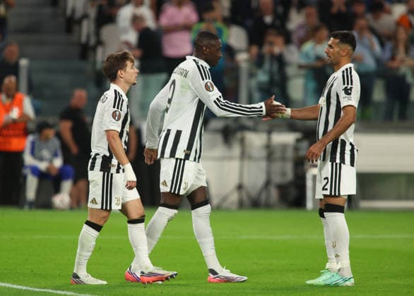 SOCCER - UEFA Europa League - Juventus FC vs. NEC Nijmegen Photo by IPA ABACAPRESS.COM88651622 - Randal Kolo Muani of Juventus FC celebrating with his teammates after scoring a goal during a UEFA Europa League match between Juventus FC and NEC Nijmegen on September 17, 2026, at Allianz Stadium in Turin, Italy, during the 2026–27 season. Photo by Nderim KACELI Turin Italy  Copyright: xIPAxSport ABACAx