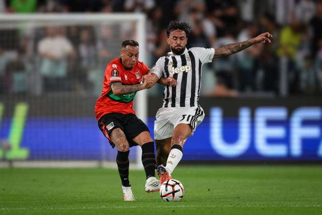Juventus v NEC Nijmegen - UEFA Europa League - Season 2026-2027 Turin, Italy, 17th September 2026. Nico Gonzalez of Juventus anticipates Tjaronn Chery of N.E.C. Nijmegen to the ball during the Juventus vs NEC Nijmegen UEFA Europa League, Group Phase, match at Juventus Stadium, Turin. Picture credit should read: Jonathan Moscrop Turin Juventus Stadium Italy