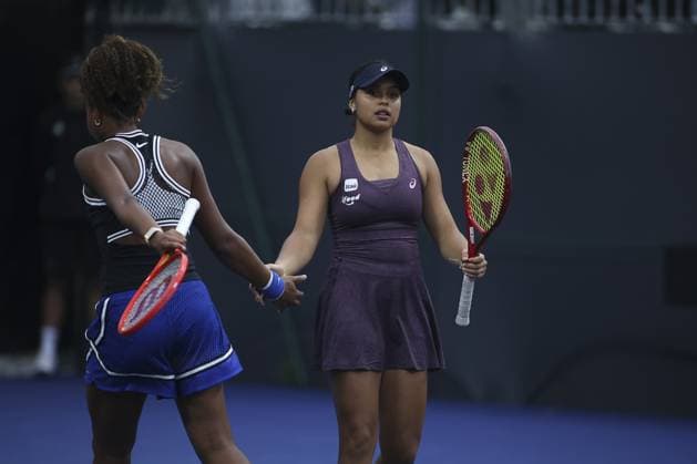 RECORD DATE NOT STATED Victoria Luiza Barros Nauhany Vitoria Leme da Silva lose at the SP Open. Sao Paulo (SP), 09 17 2026 Tennis SP Open Brazilians Victoria Luiza Barros and Nauhany Vitoria Leme da Silva lost to the pair formed by American Rasheeda McAdoo and Australian Alexandra Osborne by 2 sets to 1, with scores of 6 3, 6 7 and 10 6 in the match tie-break, in the first round of the SP Open, at Parque Villa-Lobos, in Sao Paulo.(Foto: Leco Viana Thenews2 imago images) SPO  Copyright: xLecoxVianax