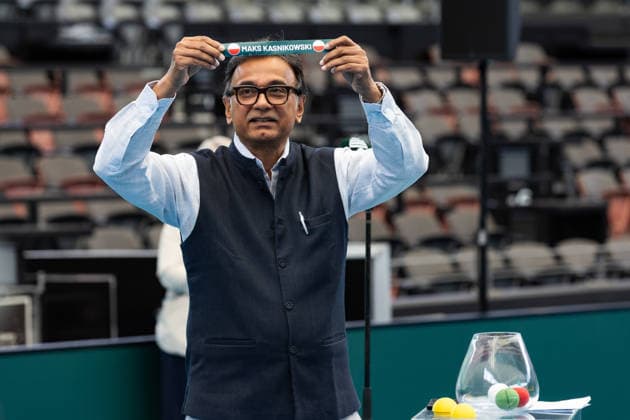 TENNIS DAVIS CUP DRAW, Davis Cup official Nitin Kannamwar performs the draw during a Davis Cup draw event at Pat Rafter Arena, Brisbane, Friday, September 18, 2026. ( NO ARCHIVING  Copyright: xRUSSELLxFREEMANx 20260918165278604290