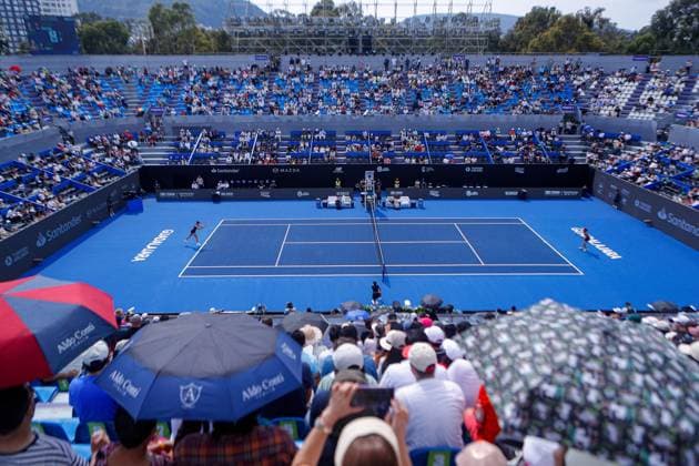 September 17, 2026: TO-45153- GUADALAJARA 2026. .La estadounidense Iva Jovic dio un paso m& xe1;s en la defensa de su t& xed;tulo en el Guadalajara Open 2026, luego de imponerse a la turca Zeynep S& xf6;nmez por 7-6(5) y 6-4, en los octavos de final del torneo disputado sobre la cancha dura del Centro Panamericano de Tenis. Jovic, segunda sembrada y campeona de la edici& xf3;n anterior, tuvo que emplearse a fondo ante una combativa S& xf6;nmez, pero respondi& xf3; en los momentos decisivos para quedarse con la victoria en un encuentro de dos horas y ocho minutos. Con este resultado, la estadounidense asegur& xf3; su lugar en los cuartos de final y mantiene firme su intenci& xf3;n de repetir el campeonato en Guadalajara..Guadalajara, Jalisco. Clasos.com.mx - ZUMAcs4_ 20260917_faa_cs4_042 Copyright: xDiegoxMorenox