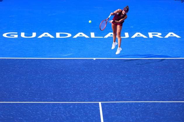 September 17, 2026: TO-45153- GUADALAJARA 2026. .La estadounidense Iva Jovic dio un paso m& xe1;s en la defensa de su t& xed;tulo en el Guadalajara Open 2026, luego de imponerse a la turca Zeynep S& xf6;nmez por 7-6(5) y 6-4, en los octavos de final del torneo disputado sobre la cancha dura del Centro Panamericano de Tenis. Jovic, segunda sembrada y campeona de la edici& xf3;n anterior, tuvo que emplearse a fondo ante una combativa S& xf6;nmez, pero respondi& xf3; en los momentos decisivos para quedarse con la victoria en un encuentro de dos horas y ocho minutos. Con este resultado, la estadounidense asegur& xf3; su lugar en los cuartos de final y mantiene firme su intenci& xf3;n de repetir el campeonato en Guadalajara..Guadalajara, Jalisco. Clasos.com.mx Sports News - September 17, 2026  - ZUMAcs4_ 20260917_faa_cs4_066 Copyright: xDiegoxMorenox