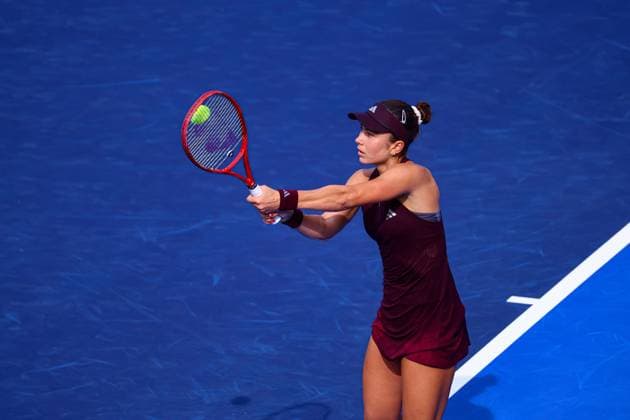 September 17, 2026: TO-45153- GUADALAJARA 2026. .La estadounidense Iva Jovic dio un paso m& xe1;s en la defensa de su t& xed;tulo en el Guadalajara Open 2026, luego de imponerse a la turca Zeynep S& xf6;nmez por 7-6(5) y 6-4, en los octavos de final del torneo disputado sobre la cancha dura del Centro Panamericano de Tenis. Jovic, segunda sembrada y campeona de la edici& xf3;n anterior, tuvo que emplearse a fondo ante una combativa S& xf6;nmez, pero respondi& xf3; en los momentos decisivos para quedarse con la victoria en un encuentro de dos horas y ocho minutos. Con este resultado, la estadounidense asegur& xf3; su lugar en los cuartos de final y mantiene firme su intenci& xf3;n de repetir el campeonato en Guadalajara..Guadalajara, Jalisco. Clasos.com.mx - ZUMAcs4_ 20260917_faa_cs4_077 Copyright: xDiegoxMorenox