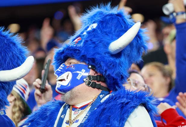 Detroit Lions vs Buffalo Bills ORCHARD PARK, NEW YORK - SEPTEMBER 17: A fan in Buffalo Bills spirit wear looks from the stands during an NFL, American Football Herren, USA football game between the Detroit Lions and the Buffalo Billsat Highmark Stadium in Orchard Park, New York, USA, on Thursday, September 17, 2026 Orchard Park New York United States  Copyright: xAmyxLemusx originalFilename:lemus-detroitl260917_npp2w.jpg