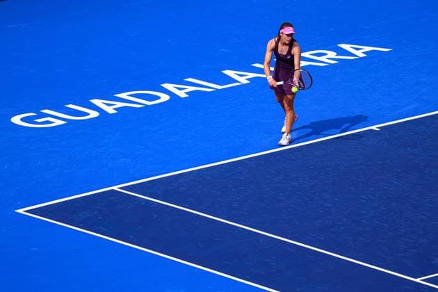 September 17, 2026: TO-45153- GUADALAJARA 2026. .La estadounidense Iva Jovic dio un paso m& xe1;s en la defensa de su t& xed;tulo en el Guadalajara Open 2026, luego de imponerse a la turca Zeynep S& xf6;nmez por 7-6(5) y 6-4, en los octavos de final del torneo disputado sobre la cancha dura del Centro Panamericano de Tenis. Jovic, segunda sembrada y campeona de la edici& xf3;n anterior, tuvo que emplearse a fondo ante una combativa S& xf6;nmez, pero respondi& xf3; en los momentos decisivos para quedarse con la victoria en un encuentro de dos horas y ocho minutos. Con este resultado, la estadounidense asegur& xf3; su lugar en los cuartos de final y mantiene firme su intenci& xf3;n de repetir el campeonato en Guadalajara..Guadalajara, Jalisco. Clasos.com.mx Sports News - September 17, 2026  - ZUMAcs4_ 20260917_faa_cs4_081 Copyright: xDiegoxMorenox