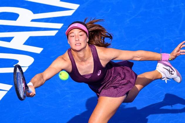 September 17, 2026: TO-45153- GUADALAJARA 2026. .La estadounidense Iva Jovic dio un paso m& xe1;s en la defensa de su t& xed;tulo en el Guadalajara Open 2026, luego de imponerse a la turca Zeynep S& xf6;nmez por 7-6(5) y 6-4, en los octavos de final del torneo disputado sobre la cancha dura del Centro Panamericano de Tenis. Jovic, segunda sembrada y campeona de la edici& xf3;n anterior, tuvo que emplearse a fondo ante una combativa S& xf6;nmez, pero respondi& xf3; en los momentos decisivos para quedarse con la victoria en un encuentro de dos horas y ocho minutos. Con este resultado, la estadounidense asegur& xf3; su lugar en los cuartos de final y mantiene firme su intenci& xf3;n de repetir el campeonato en Guadalajara..Guadalajara, Jalisco. Clasos.com.mx Sports News - September 17, 2026  - ZUMAcs4_ 20260917_faa_cs4_092 Copyright: xDiegoxMorenox