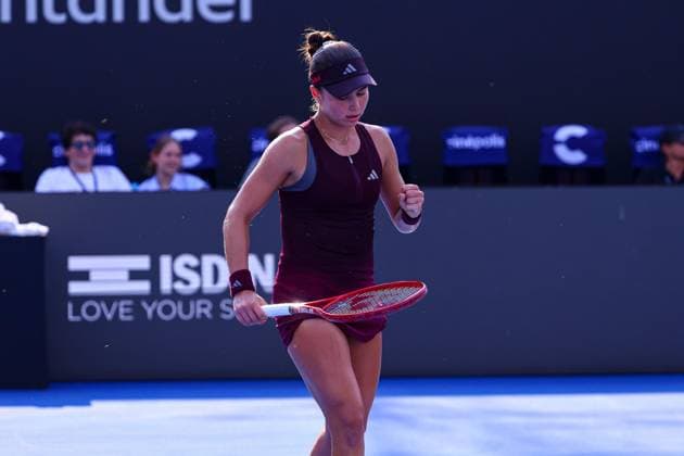 September 17, 2026: TO-45153- GUADALAJARA 2026. .La estadounidense Iva Jovic dio un paso m& xe1;s en la defensa de su t& xed;tulo en el Guadalajara Open 2026, luego de imponerse a la turca Zeynep S& xf6;nmez por 7-6(5) y 6-4, en los octavos de final del torneo disputado sobre la cancha dura del Centro Panamericano de Tenis. Jovic, segunda sembrada y campeona de la edici& xf3;n anterior, tuvo que emplearse a fondo ante una combativa S& xf6;nmez, pero respondi& xf3; en los momentos decisivos para quedarse con la victoria en un encuentro de dos horas y ocho minutos. Con este resultado, la estadounidense asegur& xf3; su lugar en los cuartos de final y mantiene firme su intenci& xf3;n de repetir el campeonato en Guadalajara..Guadalajara, Jalisco. Clasos.com.mx Sports News - September 17, 2026  - ZUMAcs4_ 20260917_faa_cs4_093 Copyright: xDiegoxMorenox