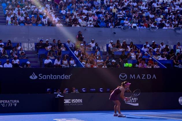September 17, 2026: TO-45153- GUADALAJARA 2026. .La estadounidense Iva Jovic dio un paso m& xe1;s en la defensa de su t& xed;tulo en el Guadalajara Open 2026, luego de imponerse a la turca Zeynep S& xf6;nmez por 7-6(5) y 6-4, en los octavos de final del torneo disputado sobre la cancha dura del Centro Panamericano de Tenis. Jovic, segunda sembrada y campeona de la edici& xf3;n anterior, tuvo que emplearse a fondo ante una combativa S& xf6;nmez, pero respondi& xf3; en los momentos decisivos para quedarse con la victoria en un encuentro de dos horas y ocho minutos. Con este resultado, la estadounidense asegur& xf3; su lugar en los cuartos de final y mantiene firme su intenci& xf3;n de repetir el campeonato en Guadalajara..Guadalajara, Jalisco. Clasos.com.mx - ZUMAcs4_ 20260917_faa_cs4_087 Copyright: xDiegoxMorenox