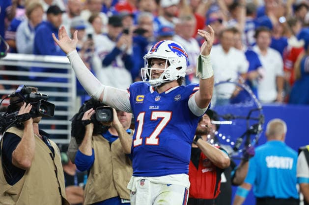 Detroit Lions vs Buffalo Bills ORCHARD PARK, NEW YORK - SEPTEMBER 17: Quarterback Josh Allen 17 of the Buffalo Bills reacts after scoring a touchdown during the second half of an NFL, American Football Herren, USA football game between the Detroit Lions and the Buffalo Billsat Highmark Stadium in Orchard Park, New York, USA, on Thursday, September 17, 2026 Orchard Park New York United States  Copyright: xJorgexLemusx originalFilename:lemus-detroitl260917_npYQB.jpg