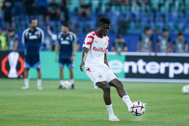 SOCCER - UEFA Europa League - PFC Levski vs. FC Red Bull Salzburg Photo by IPA ABACAPRESS.COM88642017 - Salzburg s Karim Konate during warm-ups before the Europa League match between PFC Levski and FC Red Bull Salzburg at Vasil Levski National Stadium in Sofia, Bulgaria, on September 17, 2026 Sofia Bulgaria  Copyright: xIPAxSport ABACAx