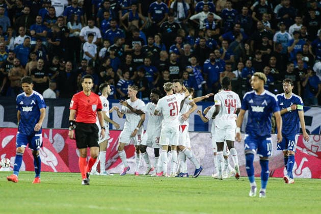 SOCCER - UEFA Europa League - PFC Levski vs. FC Red Bull Salzburg Photo by IPA ABACAPRESS.COM88643927 - Salzburg players celebrate after scoring during the Europa League match between PFC Levski and FC Red Bull Salzburg at the Vasil Levski National Stadium in Sofia, Bulgaria, on September 17, 2026 Sofia Bulgaria  Copyright: xIPAxSport ABACAx