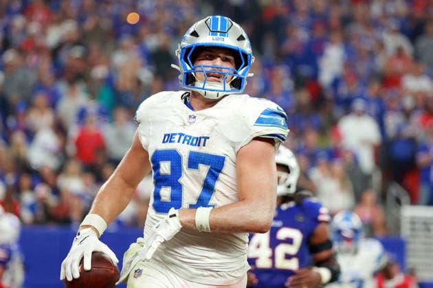 Detroit Lions vs Buffalo Bills ORCHARD PARK, NEW YORK - SEPTEMBER 17: Tight end Sam LaPorta (87) of the Detroit Lions runs the ball to the endzone during an NFL, American Football Herren, USA football game between the Detroit Lions and the Buffalo Billsat Highmark Stadium in Orchard Park, New York, USA, on Thursday, September 17, 2026 Orchard Park New York United States  Copyright: xAmyxLemusx originalFilename:lemus-detroitl260917_np3it.jpg