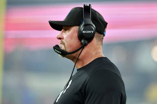 Detroit Lions vs Buffalo Bills ORCHARD PARK, NEW YORK - SEPTEMBER 17: Head coach Dan Campbell of the Detroit Lions looks on from the sidelines during an NFL, American Football Herren, USA football game between the Detroit Lions and the Buffalo Billsat Highmark Stadium in Orchard Park, New York, USA, on Thursday, September 17, 2026 Orchard Park New York United States  Copyright: xAmyxLemusx originalFilename:lemus-detroitl260917_npk0d.jpg